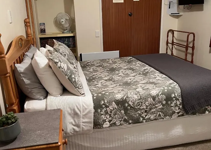 Carly'S Place