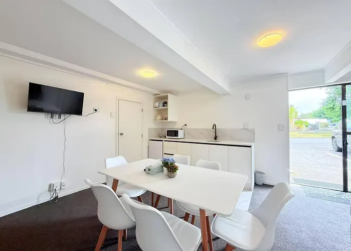 Unit 5, Fenton Summer Lodge