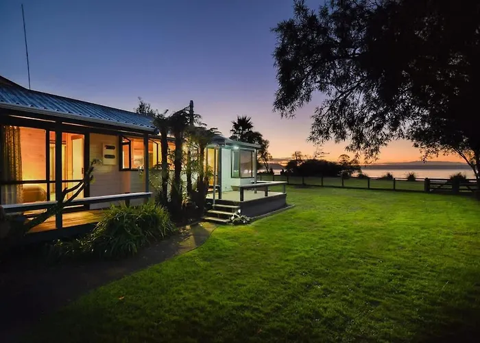 Cooper'S Lakeside Cabin