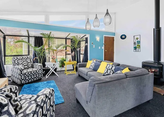Lakeview Retreat