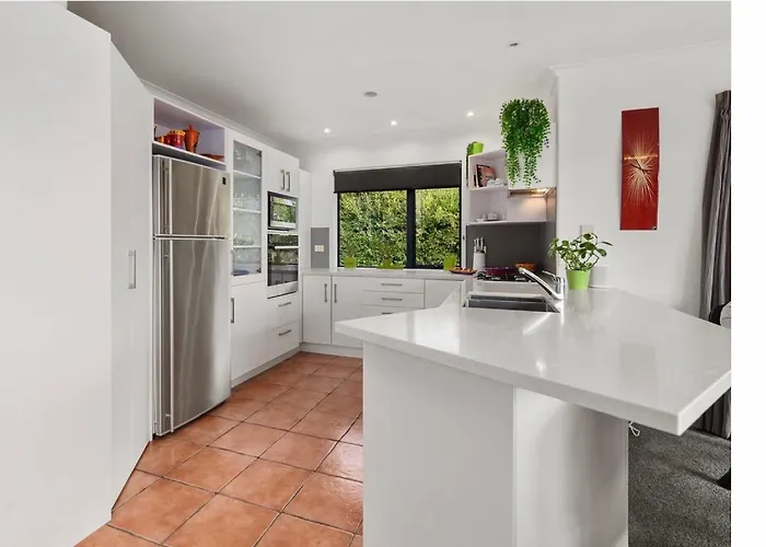 3 Bedroom Home Tranquil Views