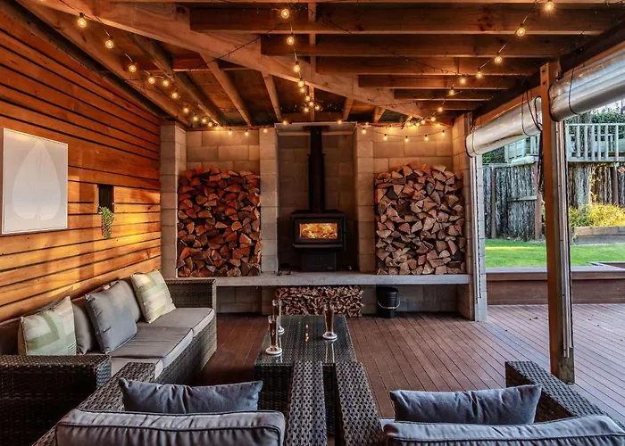 Inn Lewis - Beside The Redwoods With Spa Pool