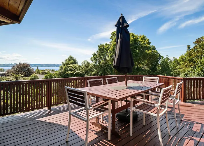 Aquarius Home With Aesthetic And Lakeview