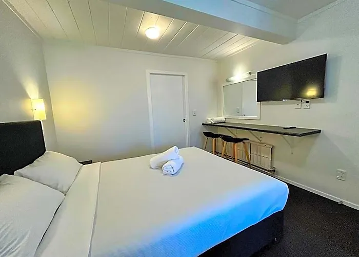 Midway Motel Rotorua- Thermal Mineral Pool