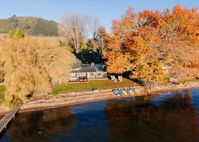 Stillwater Resort - Lakefront Estate With Two Dwellings Spa Pools Sups - Sleeps 16