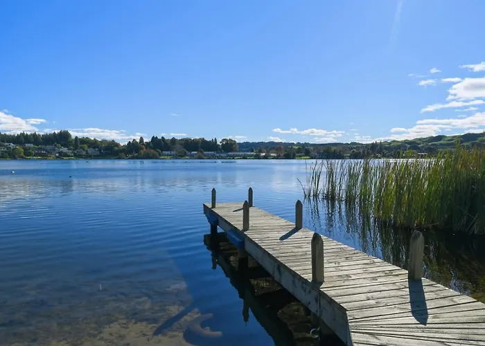 Okawa Bay Waterfront - Absolute Lakefront With Jetty 10Min From Hells Gate