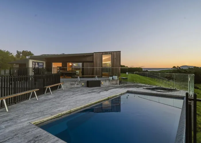 Slice Of Paradise - Swimming Pool Spa Pool & Country Views