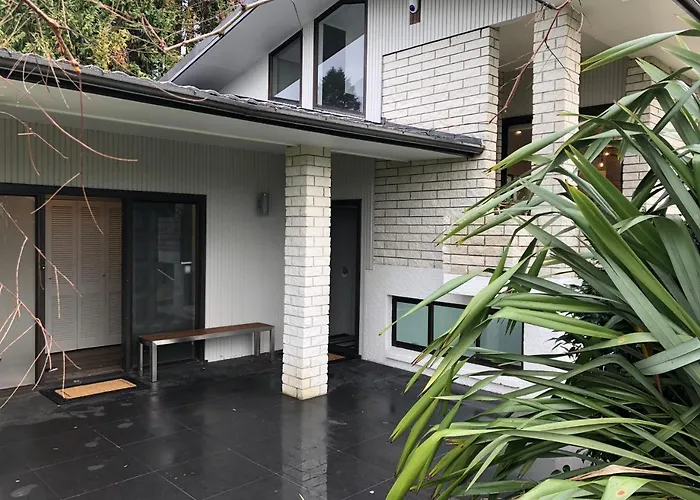 Luxury K-Lodge With Golf Course View-Rotorua